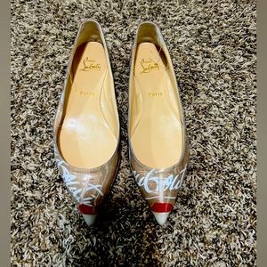 Size 38 Christian Louboutins flat.  Will fit a 7 .